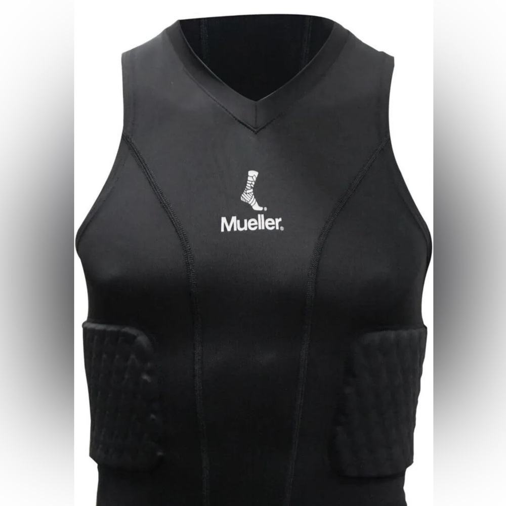 New Mueller Diamond 3-Pad Shirt  impact sleeveless padded Size Youth Large 29-33